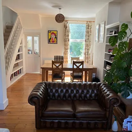 Peaceful London Retreat Apartment